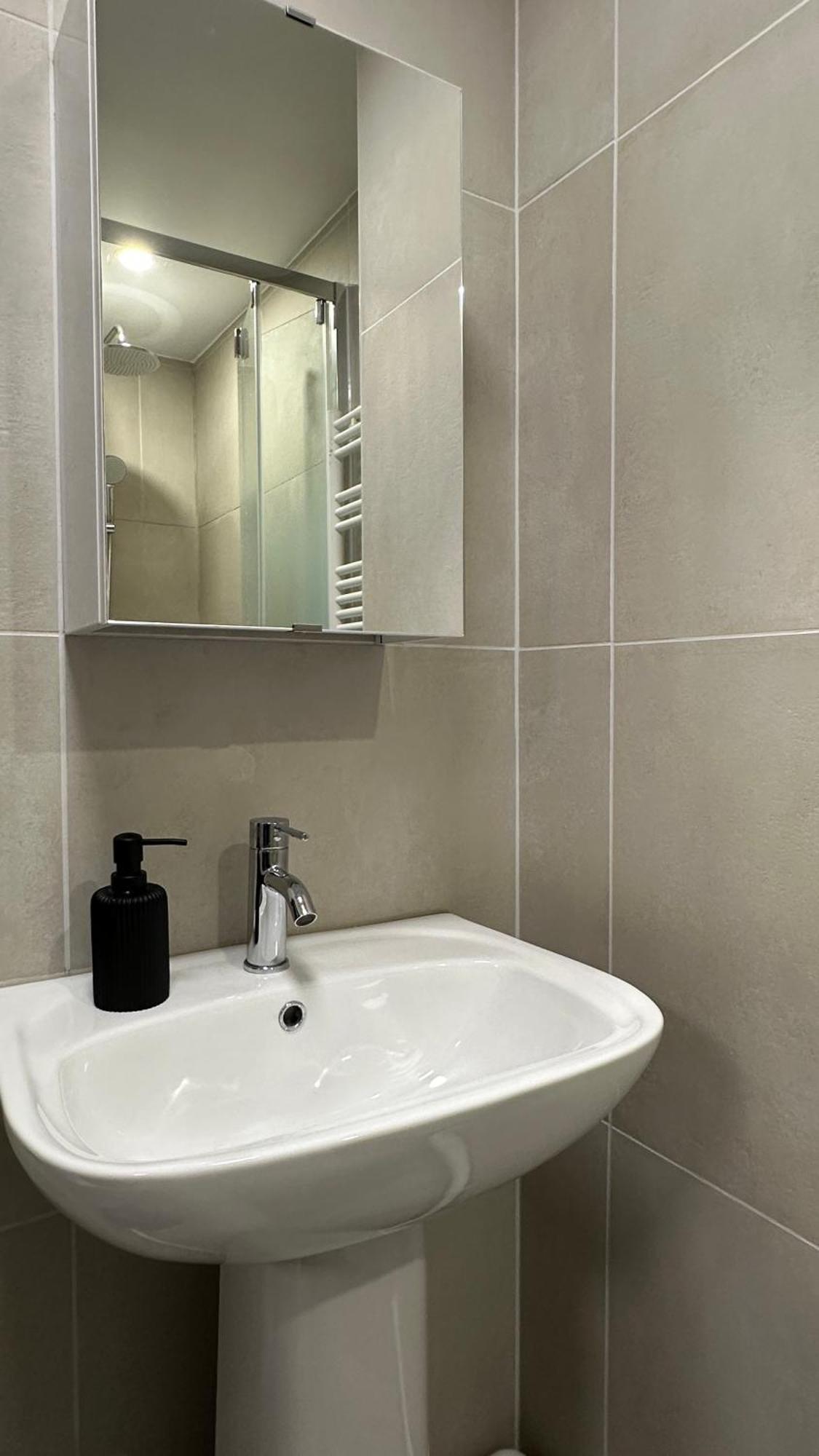 Lacharriere-Logement Entier 38M2 Paris Exterior photo