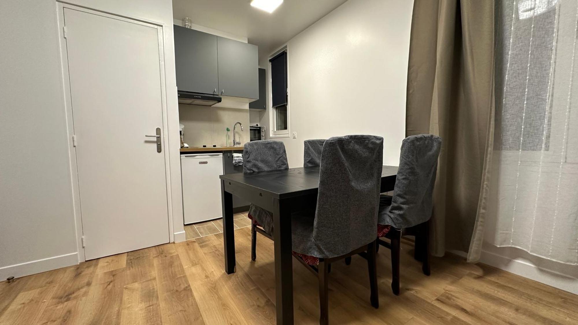 Lacharriere-Logement Entier 38M2 Paris Exterior photo